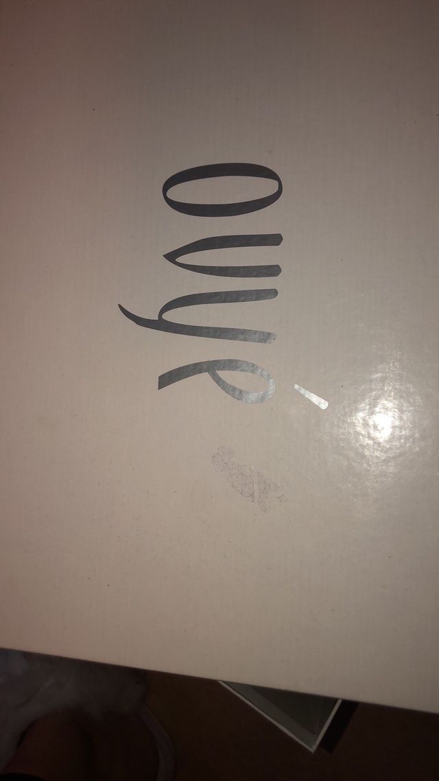 Bellissimo stivaletto donna sportivo. Ottime cond