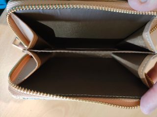 Monedero mediano para mujer