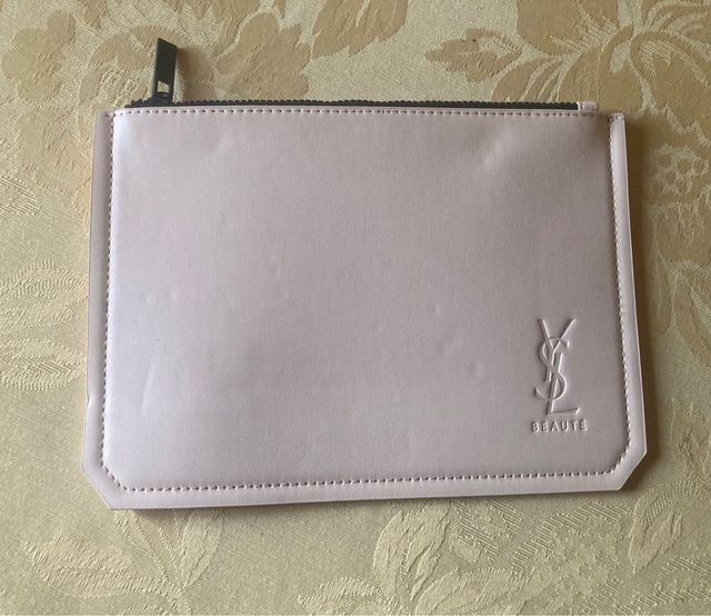 Yves Saint Laurent Beauty-trousse ecopelle