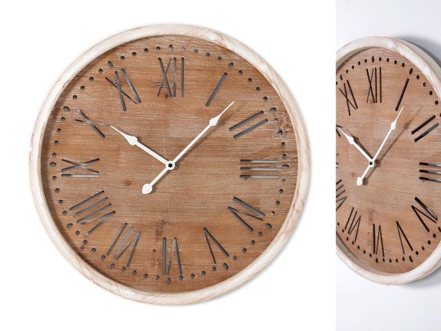 RELÓGIO DE PAREDE EM MADEIRA. MOBÍLIA KUBIK