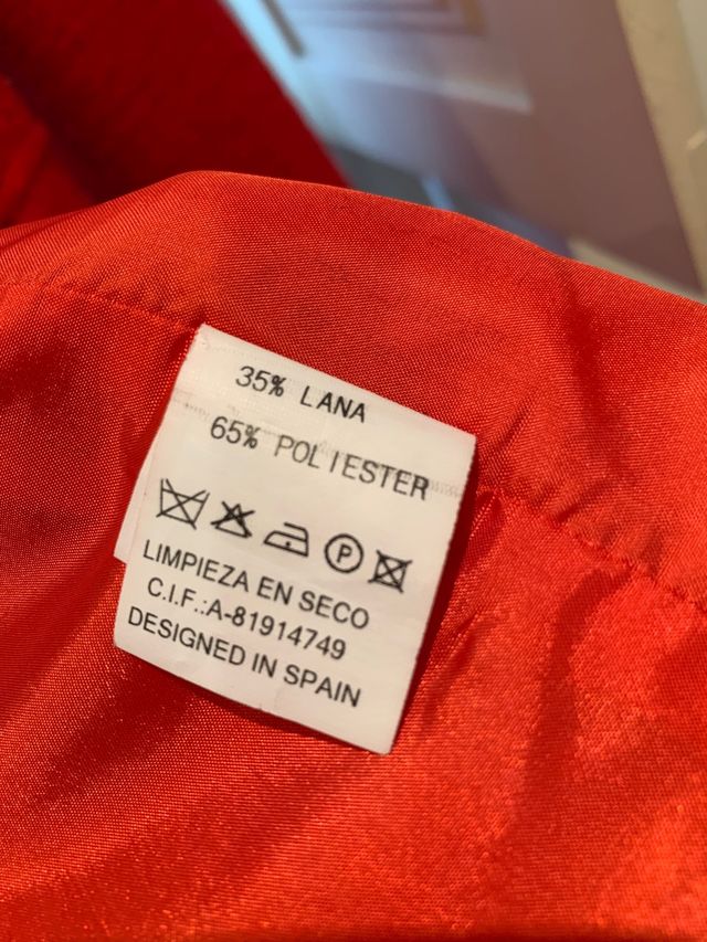 Abrigo rojo lana-tl 44