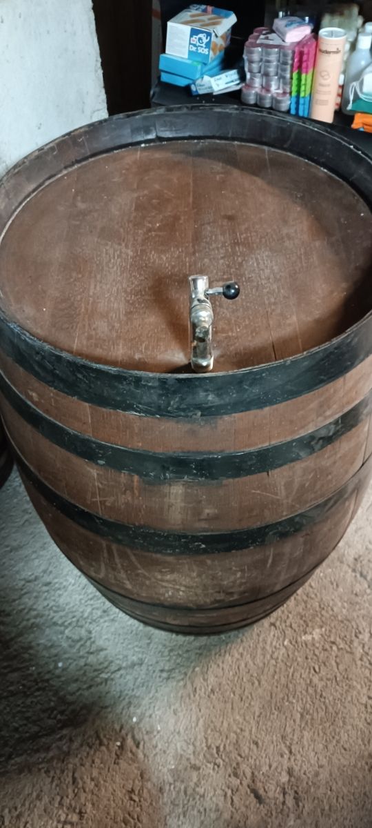Barril de vino (roble) de 250 litros