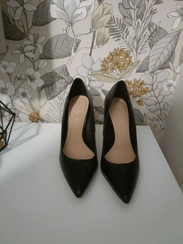 Zapato salón stiletto ZARA