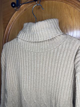 Jersey cuello alto lana beige nuevo