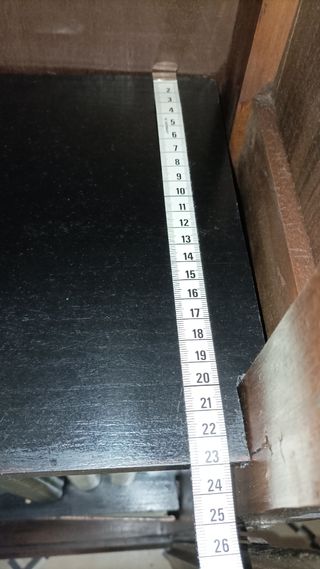 Armario de madera maciza