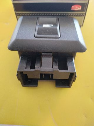 INTERRUPTOR ELEVALUNAS ALFA ROMEO 33