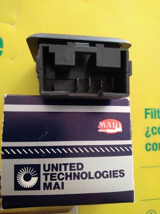 INTERRUPTOR ELEVALUNAS ALFA ROMEO 33