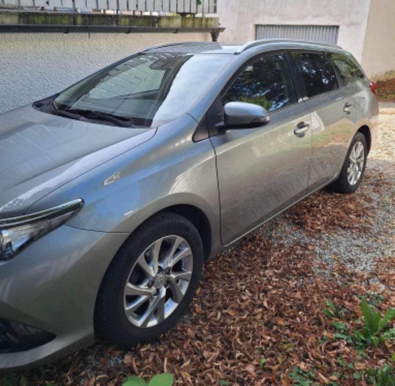 Toyota Auris 2017 - foto 1