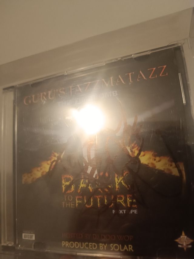 Jazzmatazz firmado por Guru