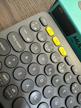 Teclado multi-dispositivo