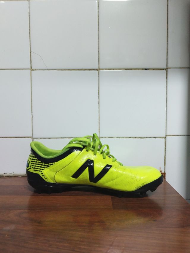 Botas de fútbol New Balance talla 38