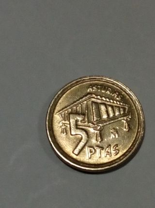 Moneda antigua 5 pesetas Asturias 1995