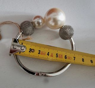 Preciosa pulsera de acero. Nueva.