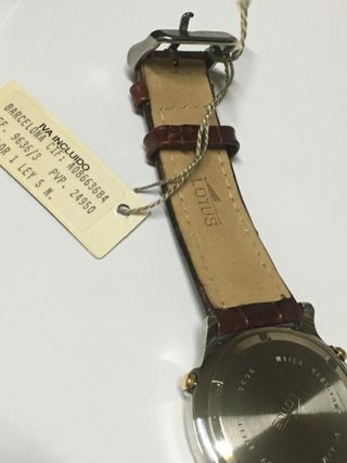 Reloj Lotus