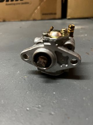 bomba aceite piaggio typhoon