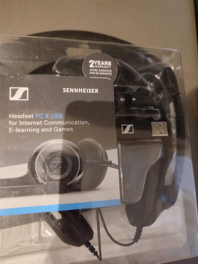 Nuove cuffie per computer