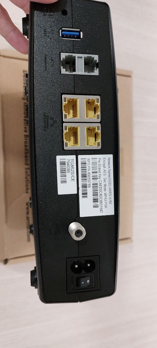 Arris TG862 Cable Modem