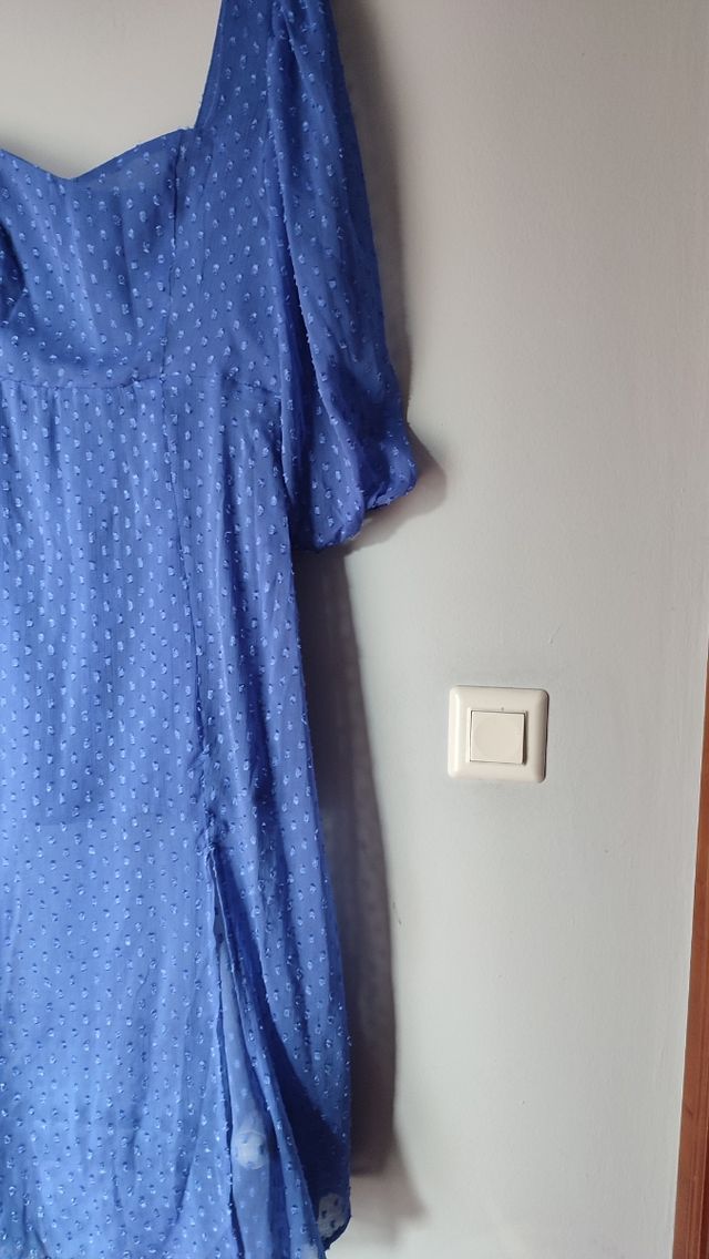 Vestido azul de Stradivarius