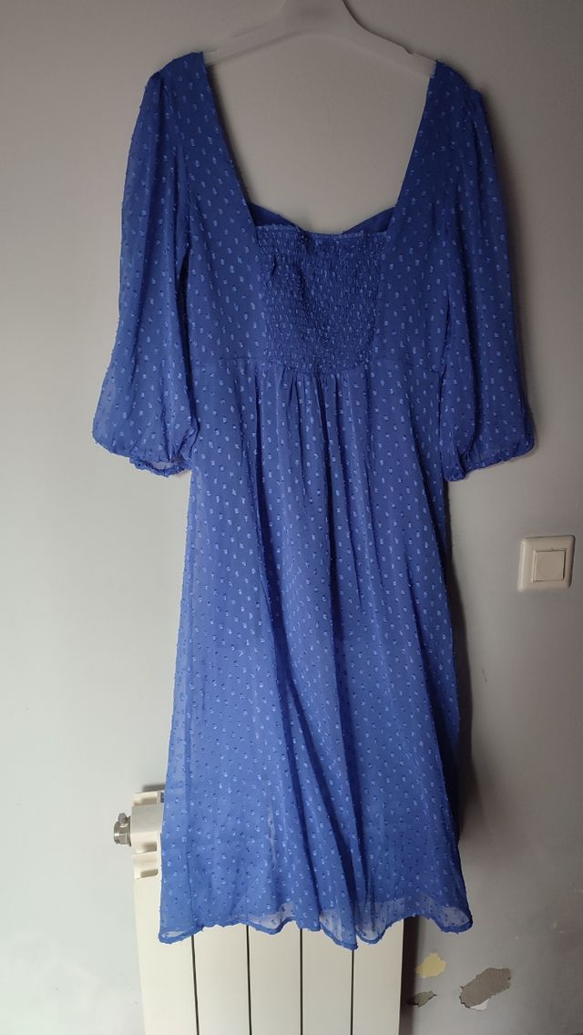 Vestido azul de Stradivarius