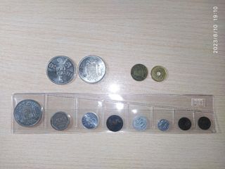 L8* 12 monedas España, algunas s.XIX. Todas x 7€