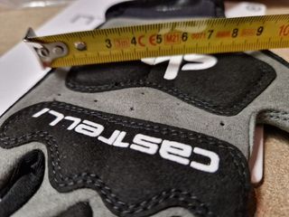 NUEVO. TALLA S. GUANTES CASTELLI SKY TEAM 