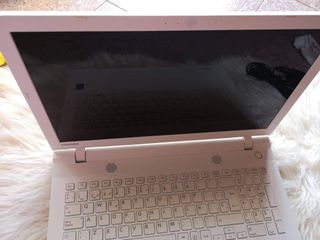 Portatil Toshiba i3
