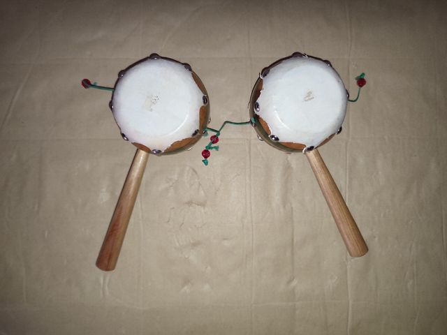 Tambor japonés Den-den daiko instrumento música