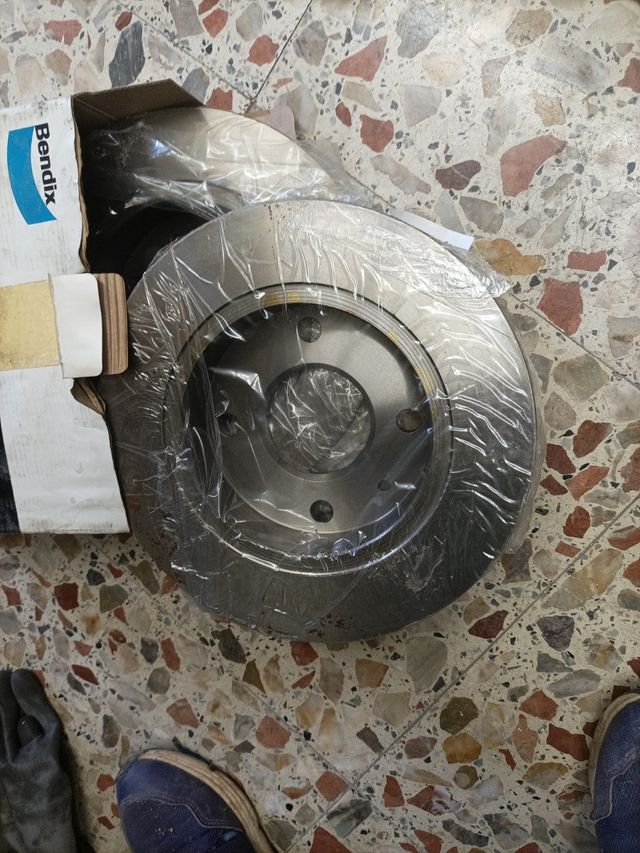 Discos freno Ford Fiesta año 89