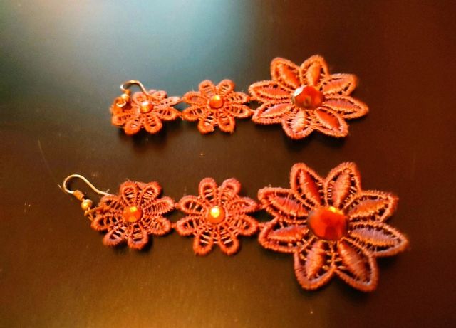 Orecchini di stoffa con gancio