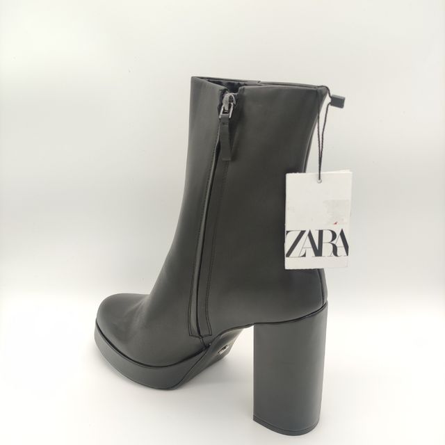 Botines de piel de Zara. Talla 41