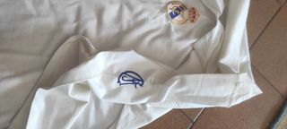 Camiseta Real Madrid manga larga firmada