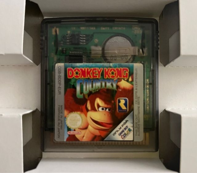 Donkey Kong Country. Game Boy Color