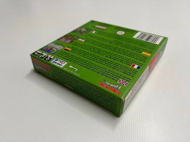 Donkey Kong Country. Game Boy Color