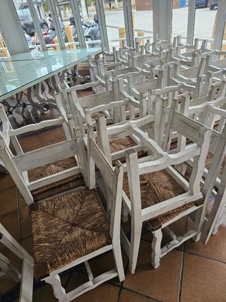 sillas mimbres blancas