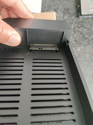 Nueva: Carcasa para disco duro + disco duro 500 Gb