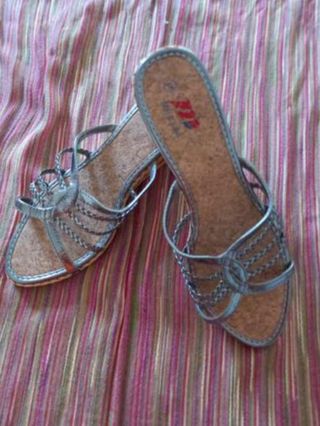 Sandalias cuña talla 40