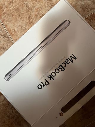 Caja MacBook Pro Early 2011