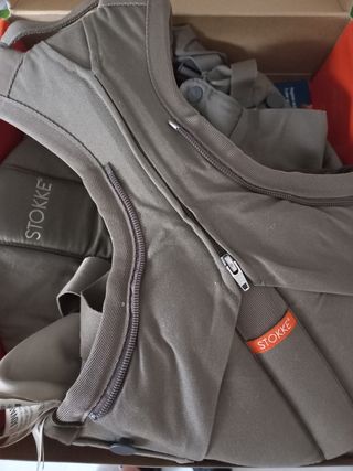 Mochila porta bebés Stokke