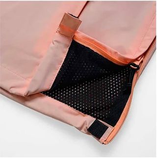 Cortavientos Carhartt W Nimbus melocotón