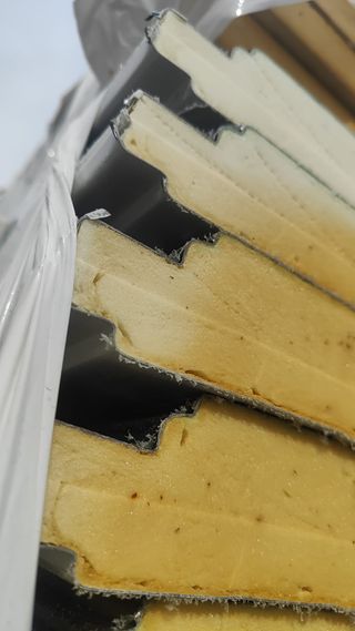 PANEL SANDWICH TARAGONA