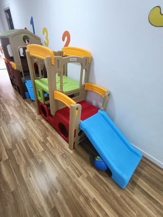 Parque infantil para exterior