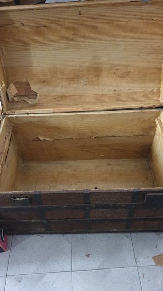 Baúl Antiguo de Comandancia