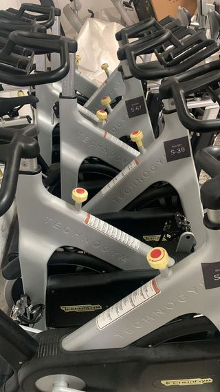 Bicicleta spinning  indoor technogym 