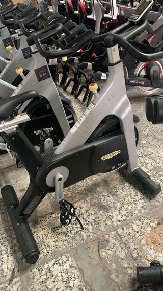 Bicicleta spinning  indoor technogym 