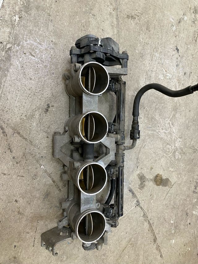 cuerpo mariposa completo Gsr 600