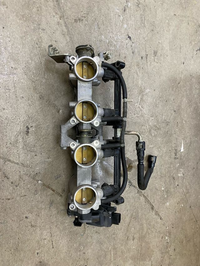 cuerpo mariposa completo Gsr 600