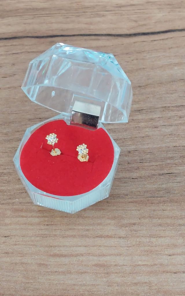 mini pendientes de bolita y circonita