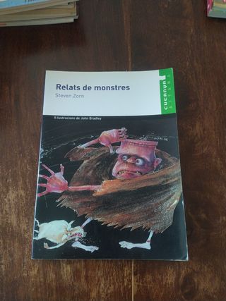 Mueble de patas de maquina de coser