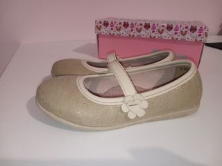 Zapato de vestir color oro n°26