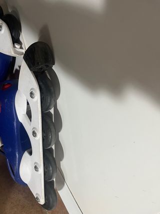 Patines niñ@ talla 28-30 con bolsa y protecciones